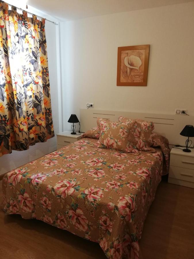 Apartamento En Primera Linea De Vera Playa Naturista! Exterior photo