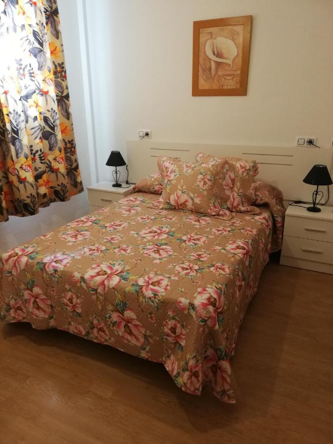 Apartamento En Primera Linea De Vera Playa Naturista! Exterior photo